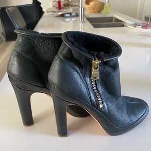 Rupert Sanderson- Sexy Black Suede w/natural sheepskin lining boots. See photos